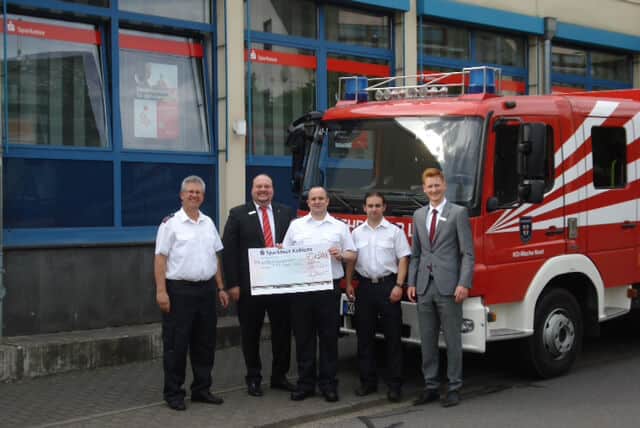 Übergabe Spendenscheck Feuerwehr Koblenz