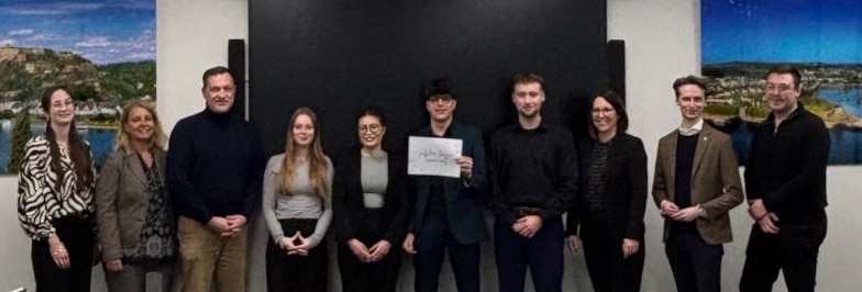 Gruppenbild: Gewinner-Team nach der Projektwochen-Präsentation