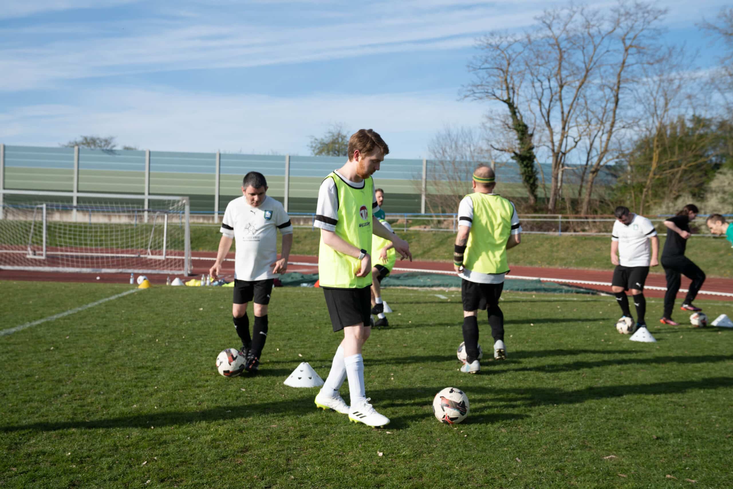 Inklusions-Fußball-Training bei der SG 2000 Mülheim-Kärlich
